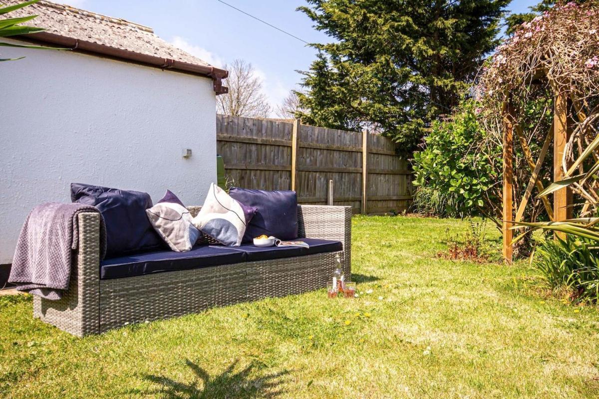 Tranquil 4 Bed Bungalow, Large Garden, Plenty Of Parking Carbis Bay Exterior photo